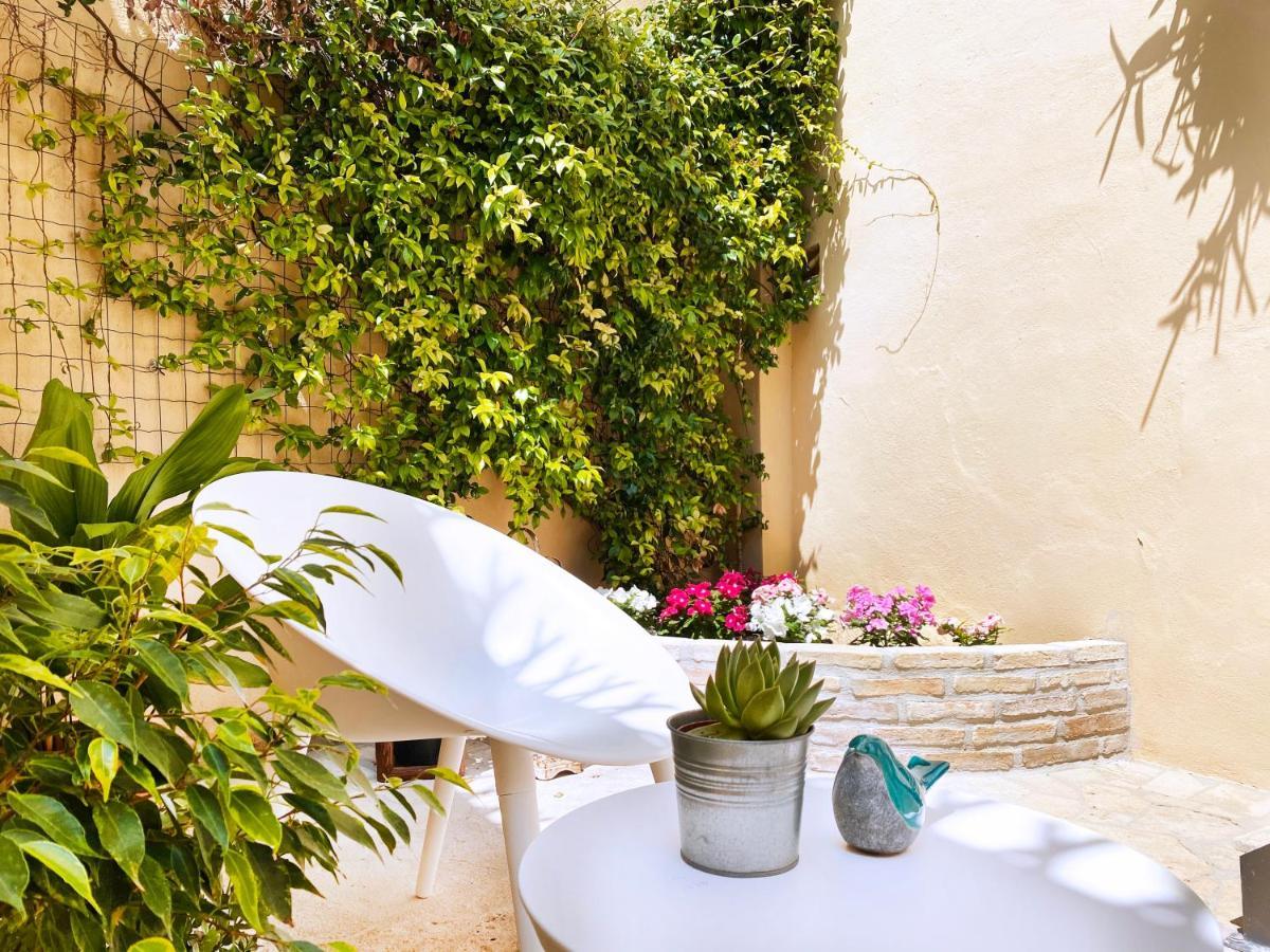 LuceNova Suite Guest-house Cagliari Extérieur photo