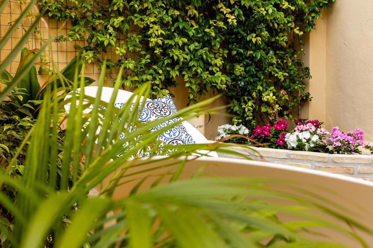 LuceNova Suite Guest-house Cagliari Extérieur photo
