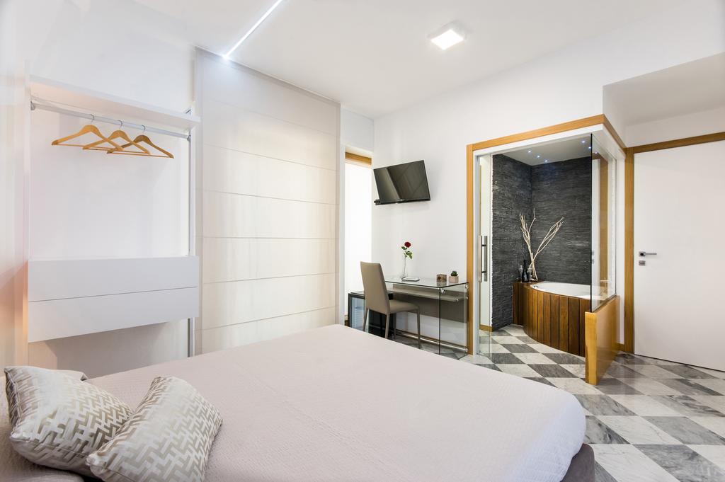LuceNova Suite Guest-house Cagliari Extérieur photo